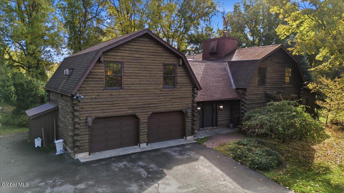 35 Wildwood Place Queensbury NY 12804