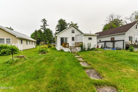 5877 Lake Road Galway NY 12074