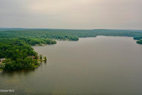 5877 Lake Road Galway NY 12074