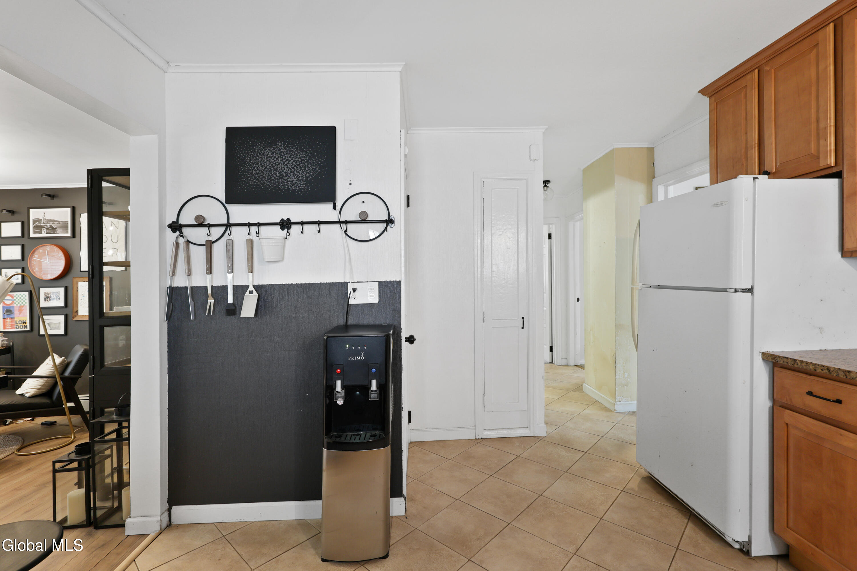 58 Frederick Avenue Colonie NY 12205