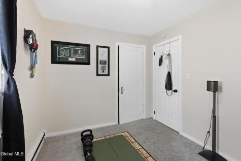 58 Frederick Avenue Colonie NY 12205
