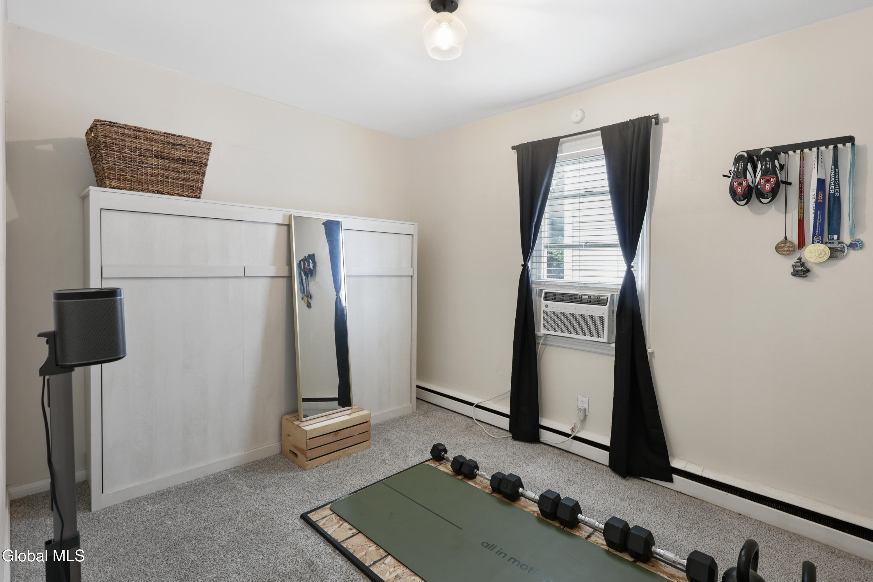58 Frederick Avenue Colonie NY 12205