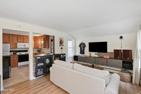 58 Frederick Avenue Colonie NY 12205