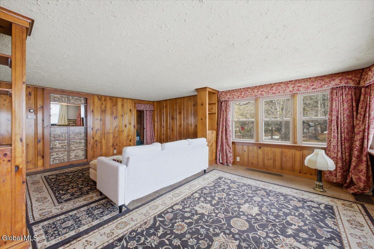 5518 Crooked Street Galway NY 12025
