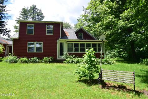5518 Crooked Street Galway NY 12025