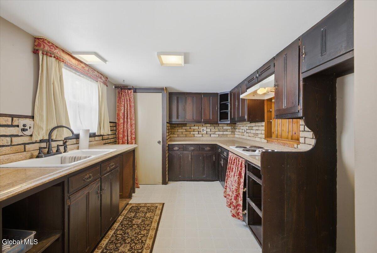 5518 Crooked Street Galway NY 12025
