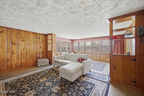 5518 Crooked Street Galway NY 12025