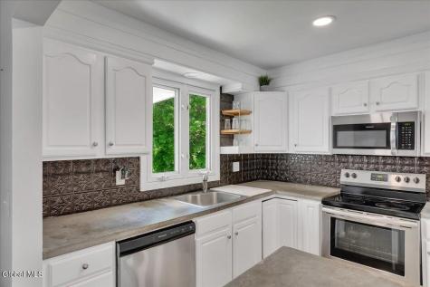19 James Lane Troy NY 12182