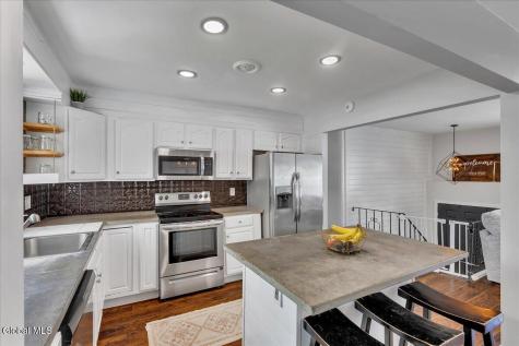 19 James Lane Troy NY 12182