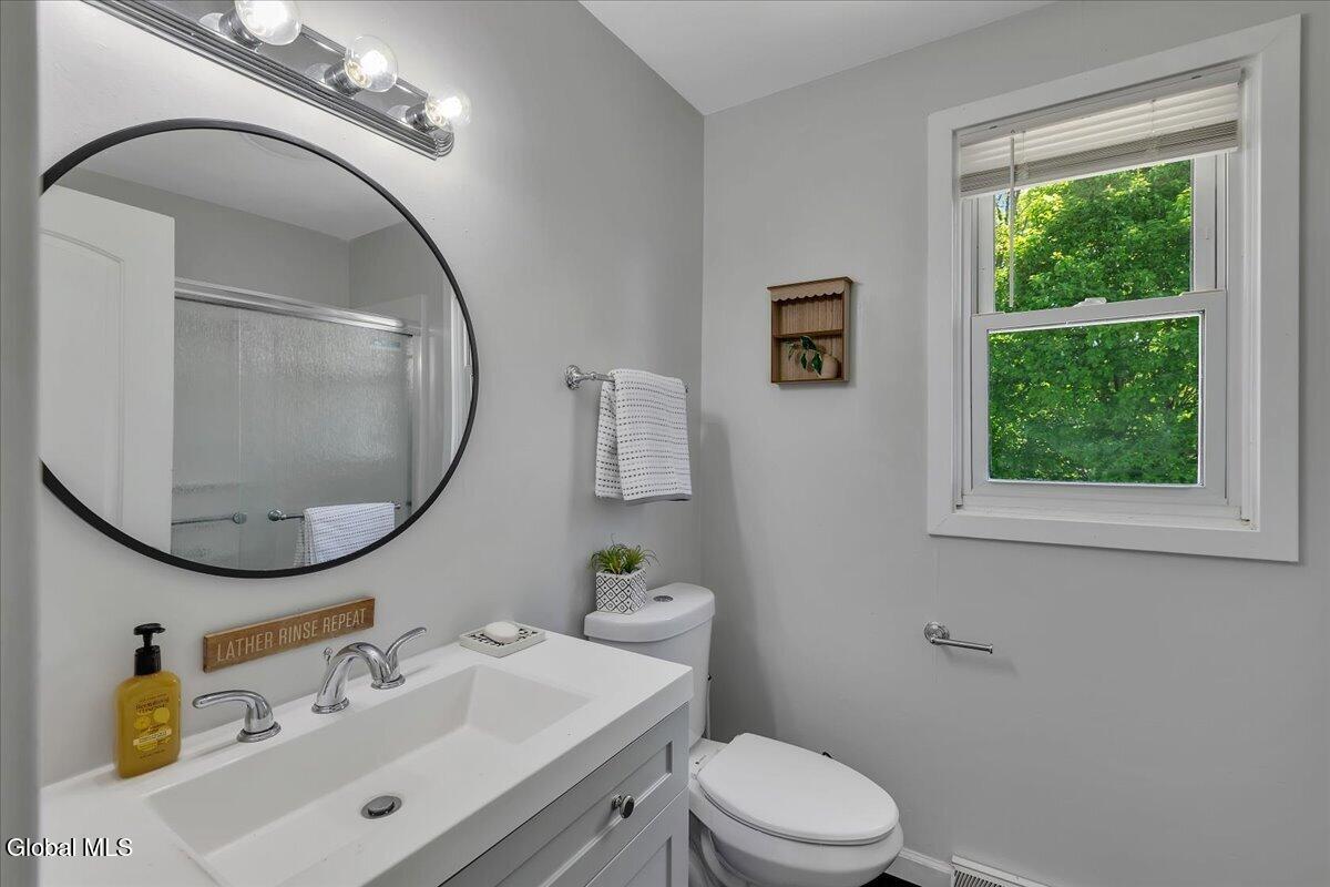19 James Lane Troy NY 12182