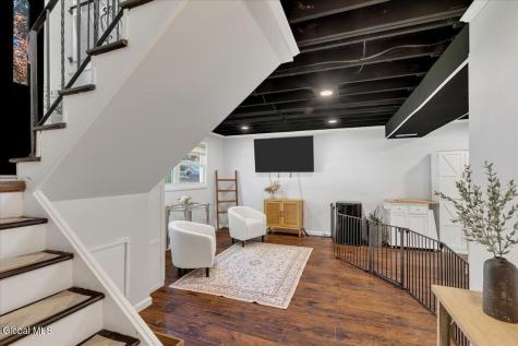 19 James Lane Troy NY 12182