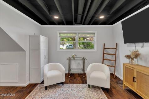 19 James Lane Troy NY 12182