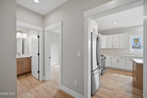 6 Royal Court Cohoes NY 12047