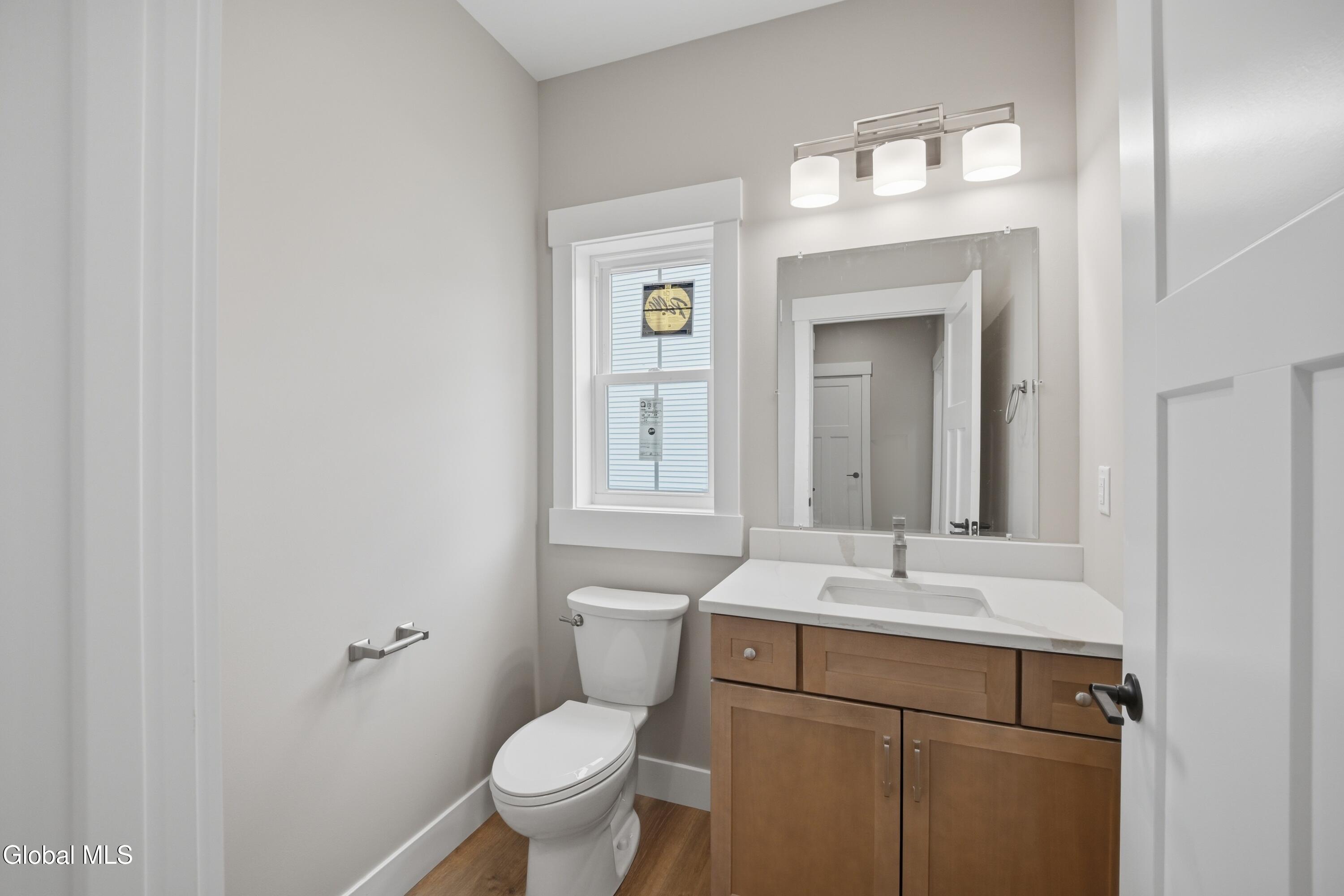 6 Royal Court Cohoes NY 12047