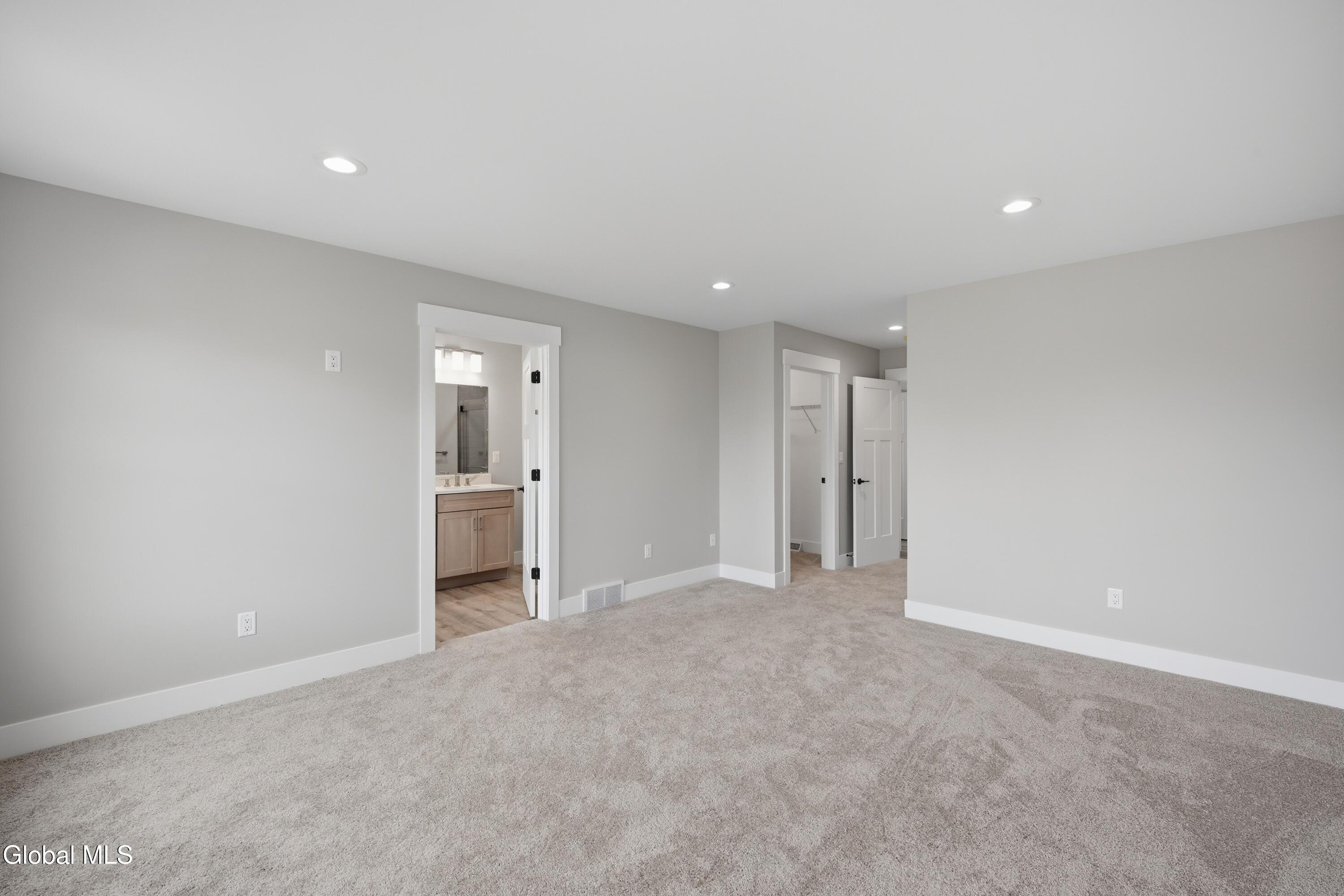 6 Royal Court Cohoes NY 12047