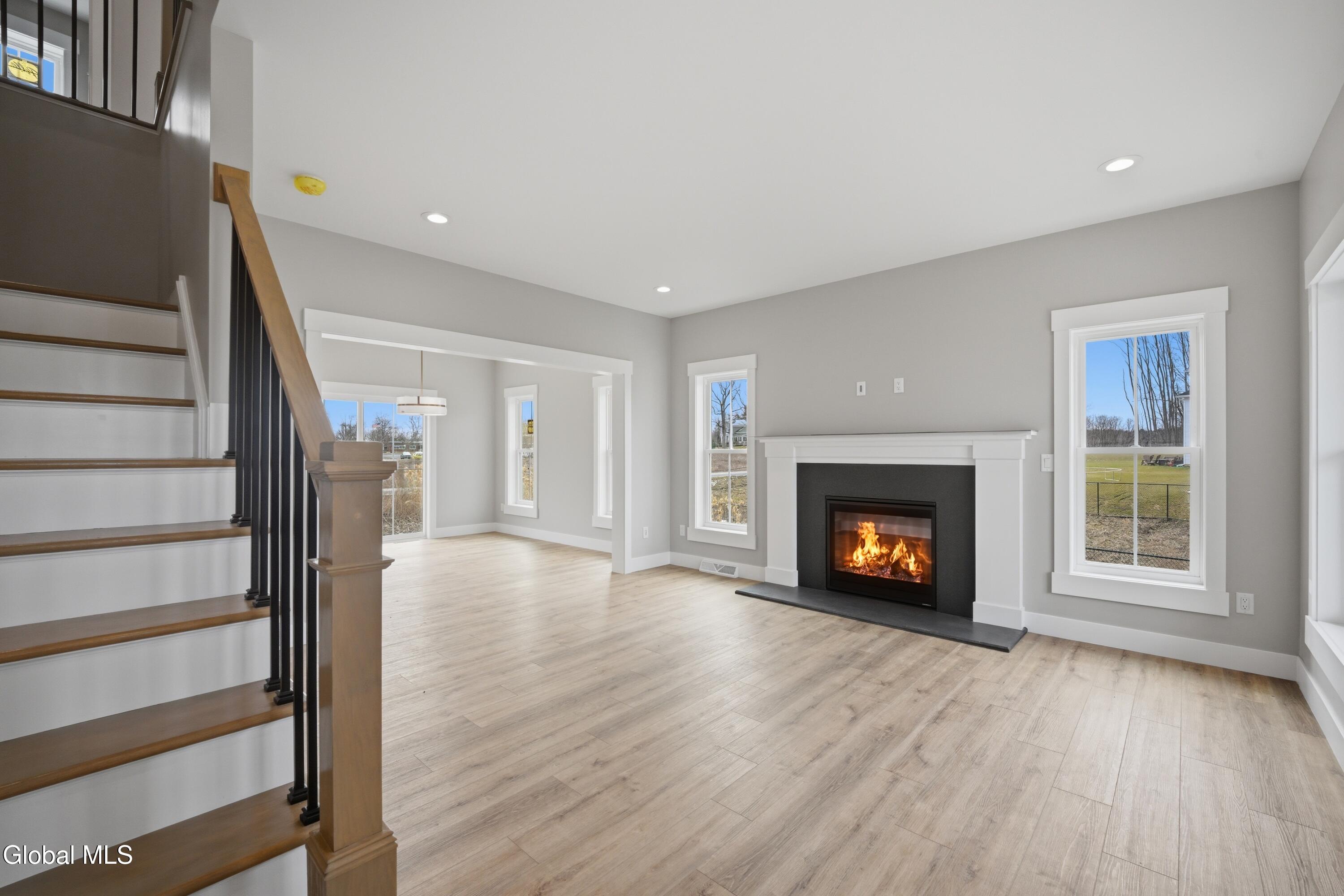 6 Royal Court Cohoes NY 12047