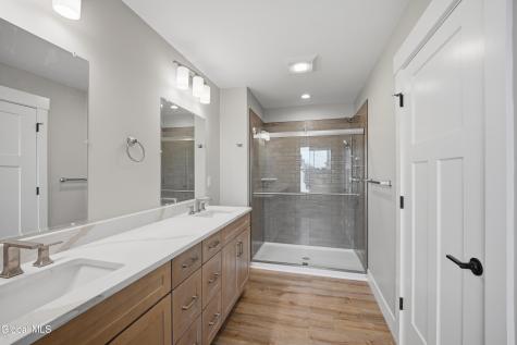 6 Royal Court Cohoes NY 12047