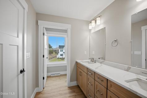 6 Royal Court Cohoes NY 12047