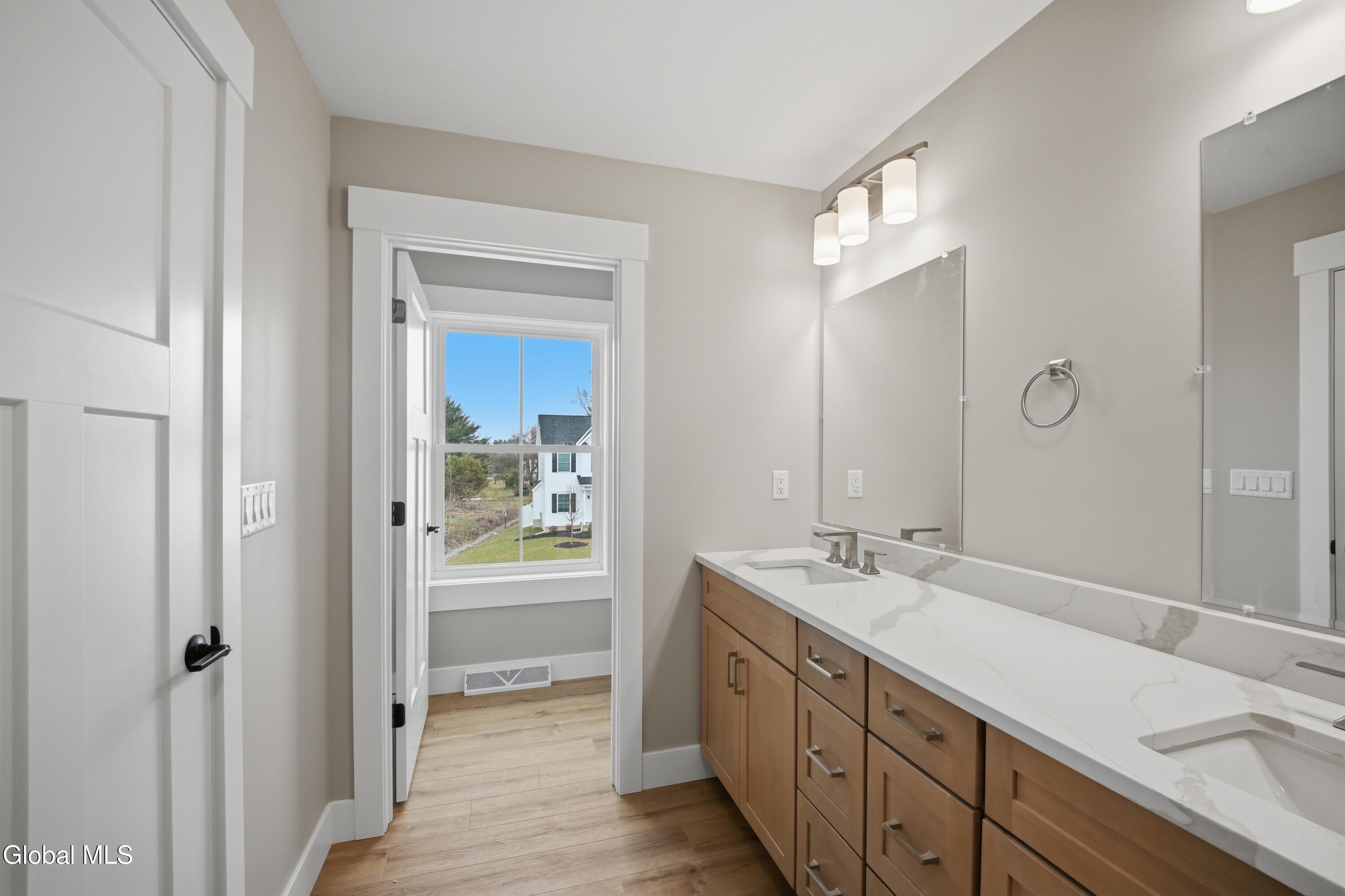 6 Royal Court Cohoes NY 12047