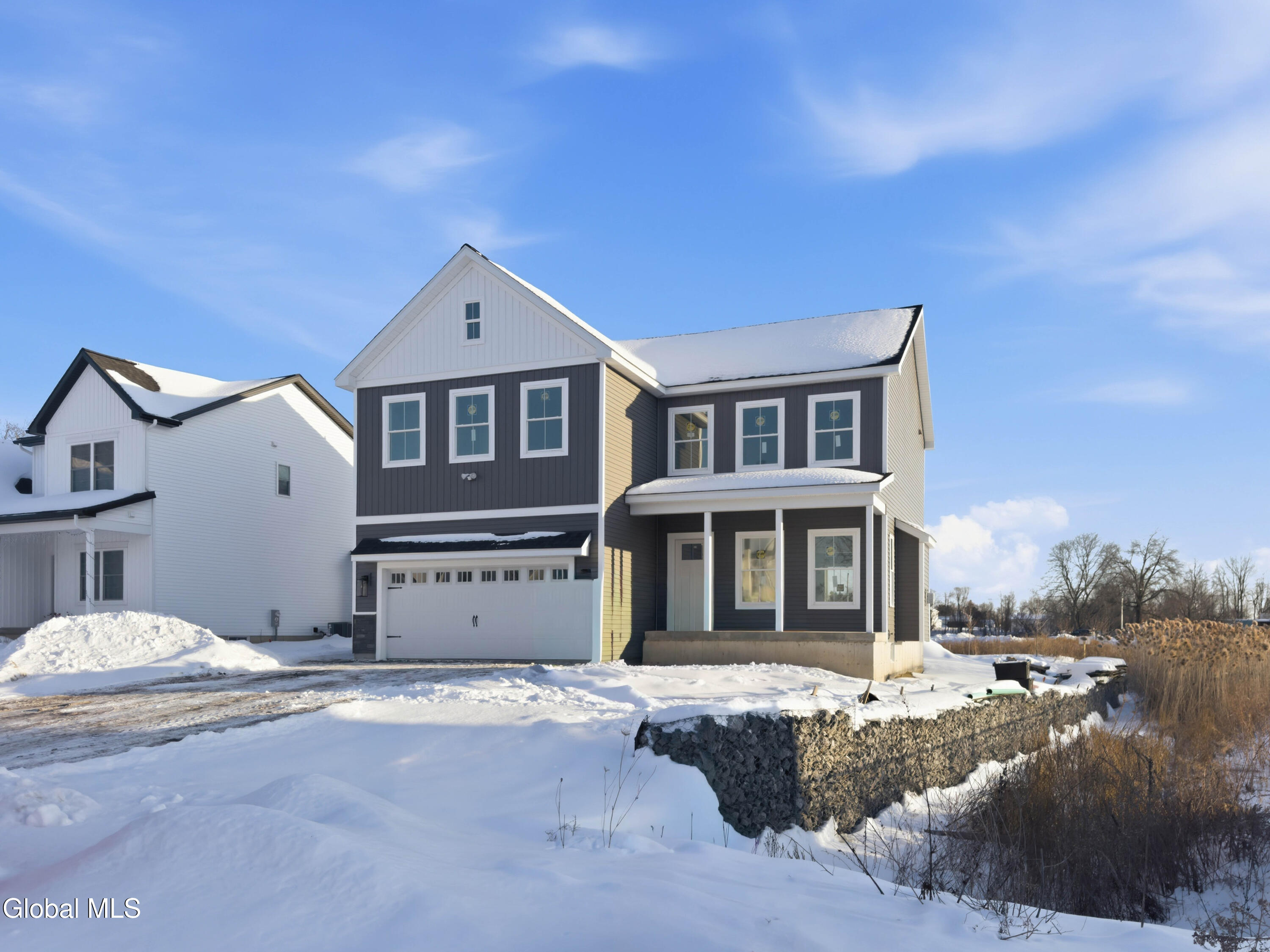 6 Royal Court Cohoes NY 12047