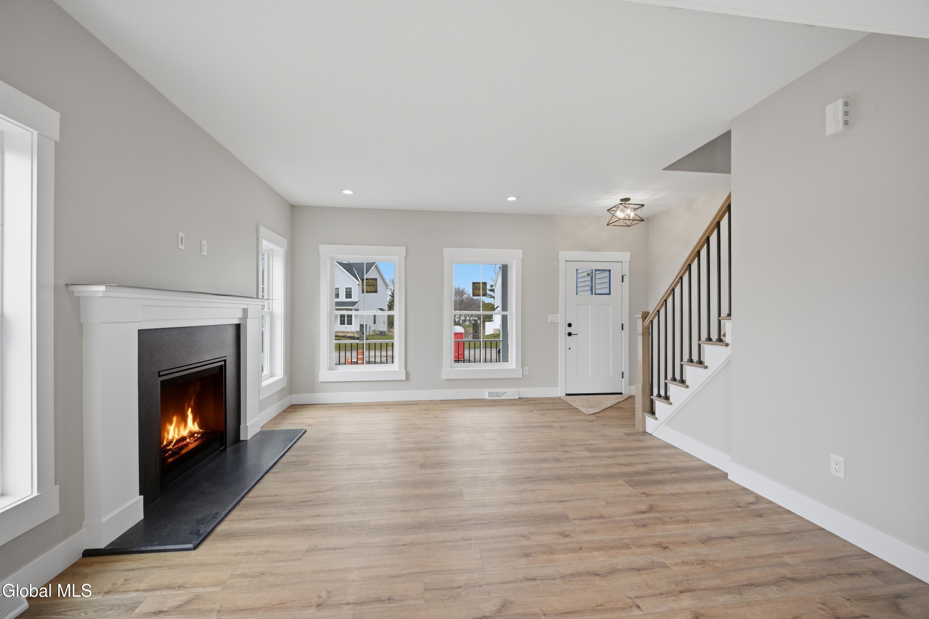 6 Royal Court Cohoes NY 12047