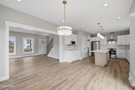 6 Royal Court Cohoes NY 12047