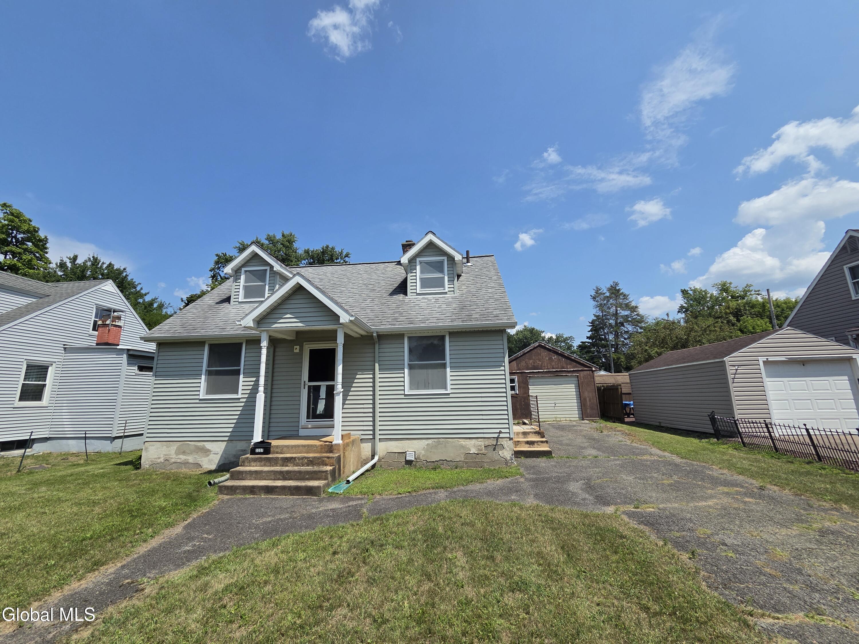 3337 Alice Street Schenectady NY 12304