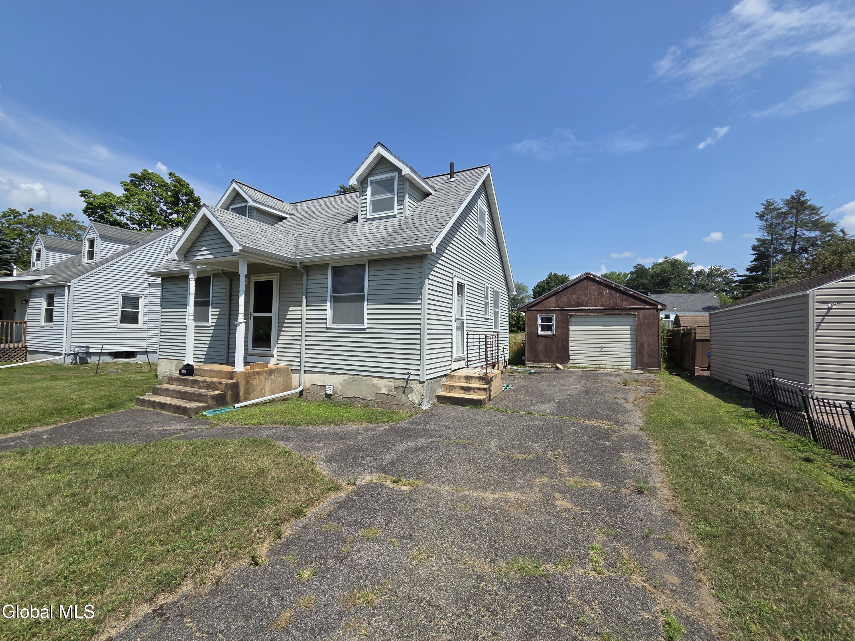 3337 Alice Street Schenectady NY 12304