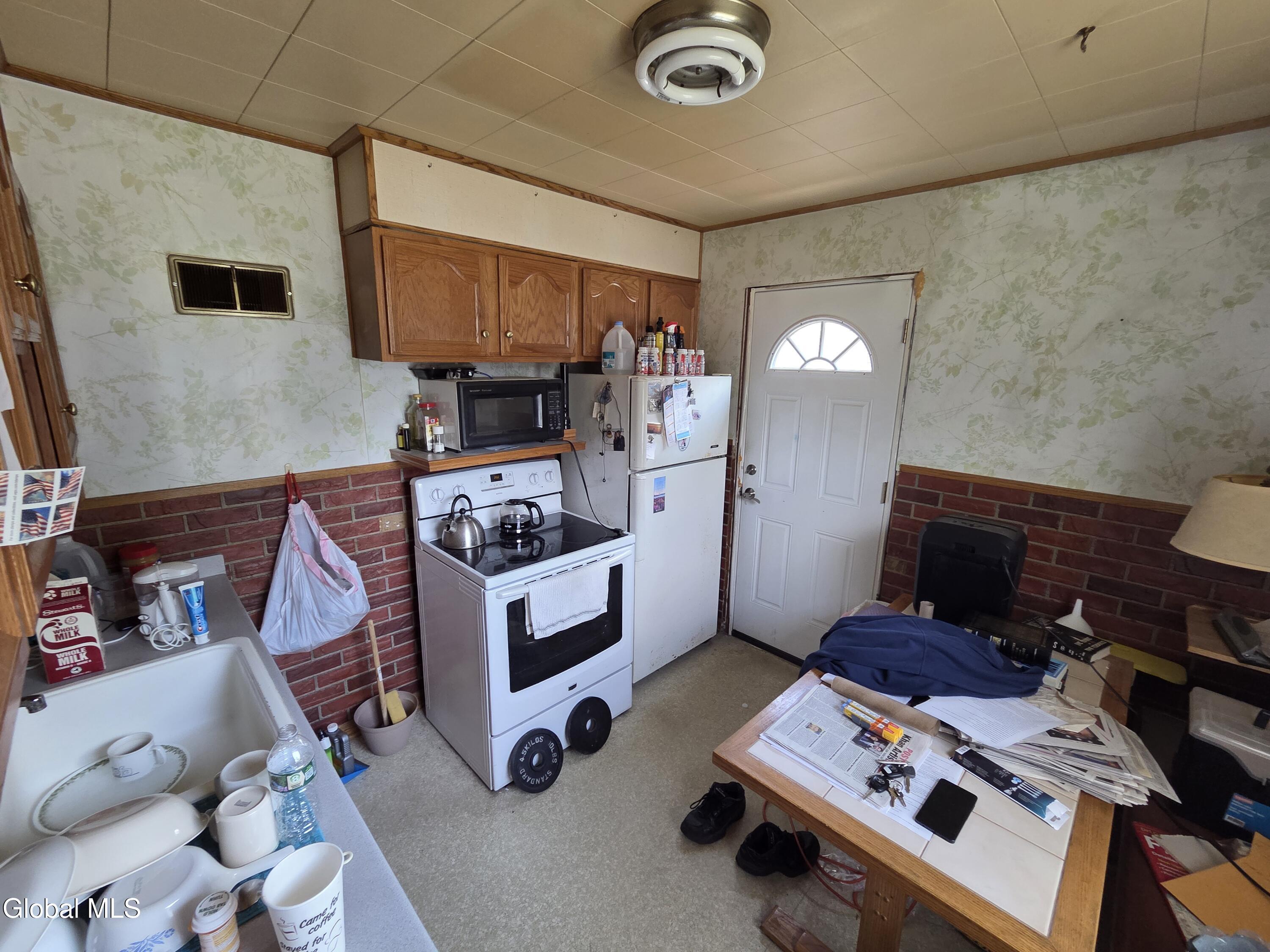 3337 Alice Street Schenectady NY 12304