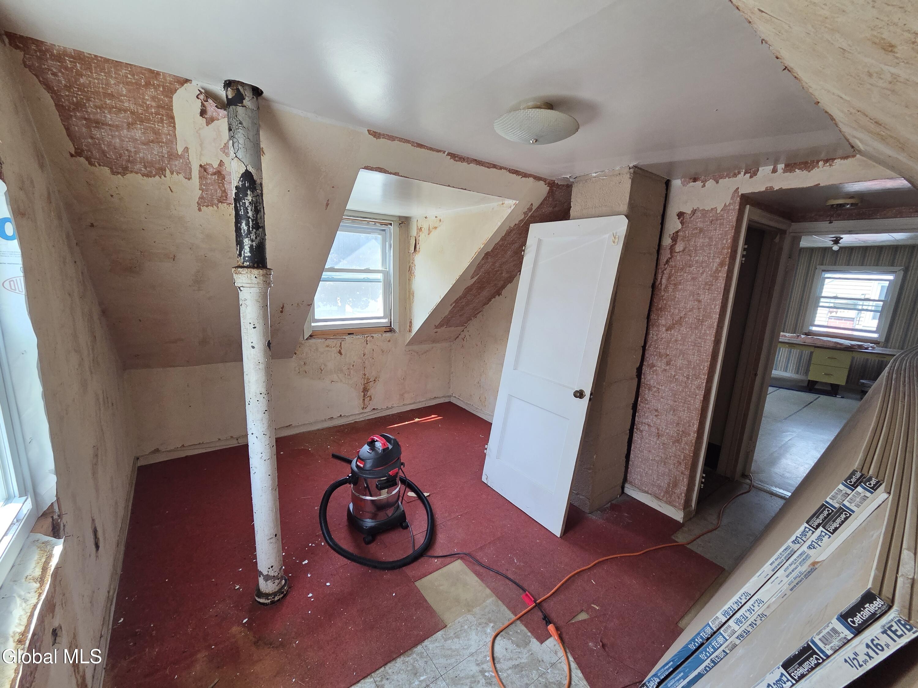 3337 Alice Street Schenectady NY 12304
