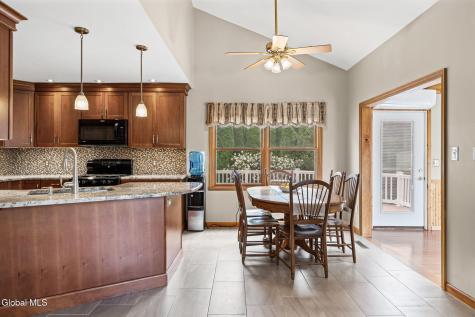 4204 Bostonian Drive Schenectady NY 12306