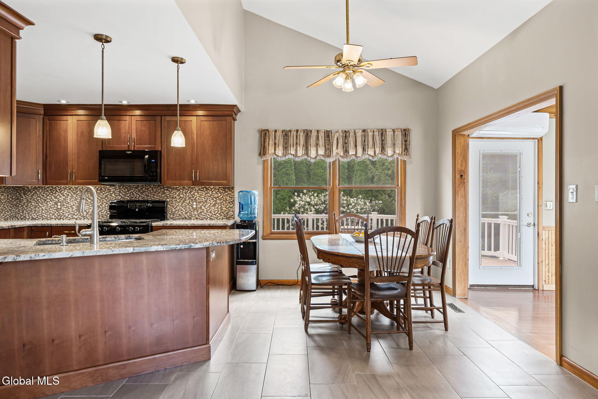 4204 Bostonian Drive Schenectady NY 12306