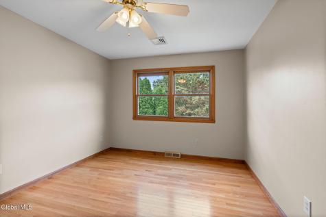 4204 Bostonian Drive Schenectady NY 12306
