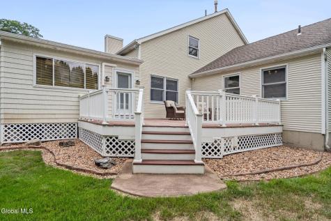 4204 Bostonian Drive Schenectady NY 12306
