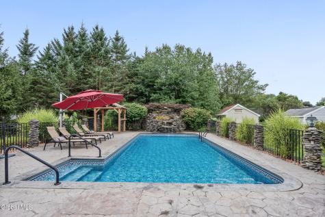4204 Bostonian Drive Schenectady NY 12306