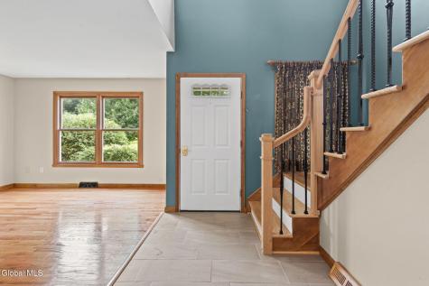 4204 Bostonian Drive Schenectady NY 12306