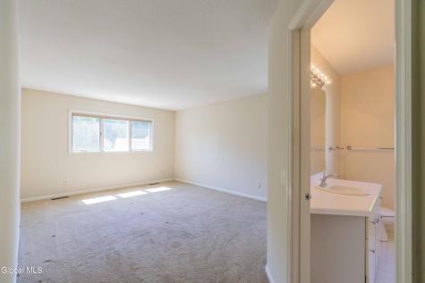 83 Pepper Lane Saratoga Springs NY 12866