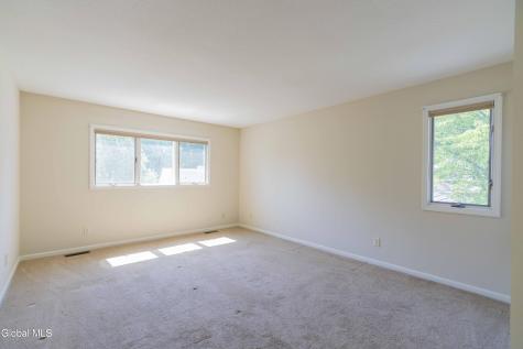 83 Pepper Lane Saratoga Springs NY 12866