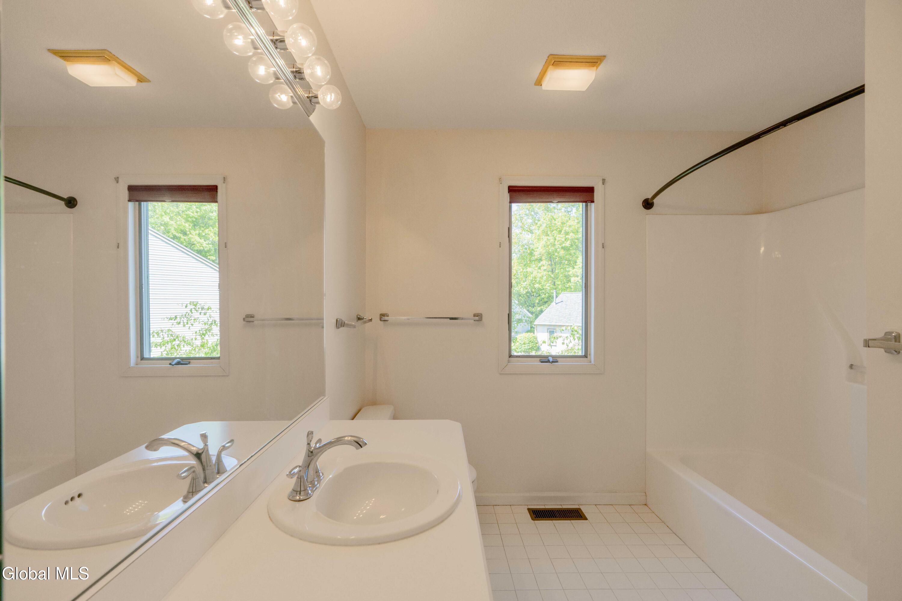 83 Pepper Lane Saratoga Springs NY 12866