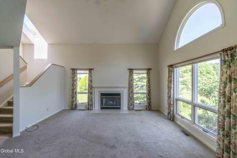83 Pepper Lane Saratoga Springs NY 12866