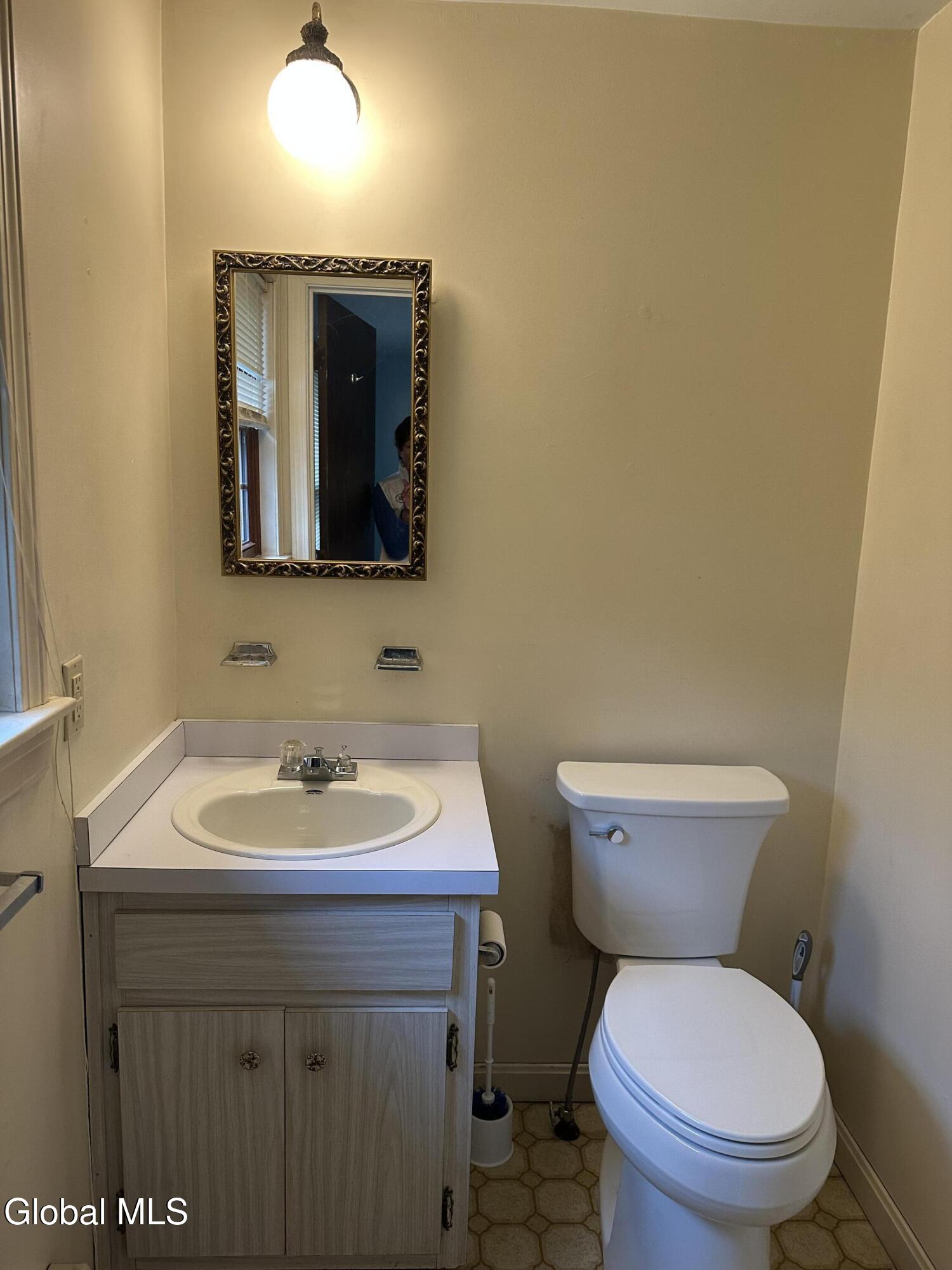 11 Kinderhook Lane New Lebanon NY 12125