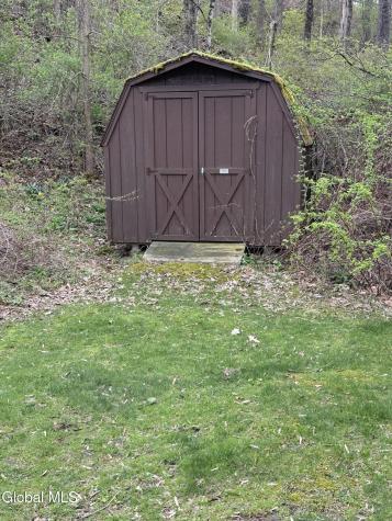 11 Kinderhook Lane New Lebanon NY 12125