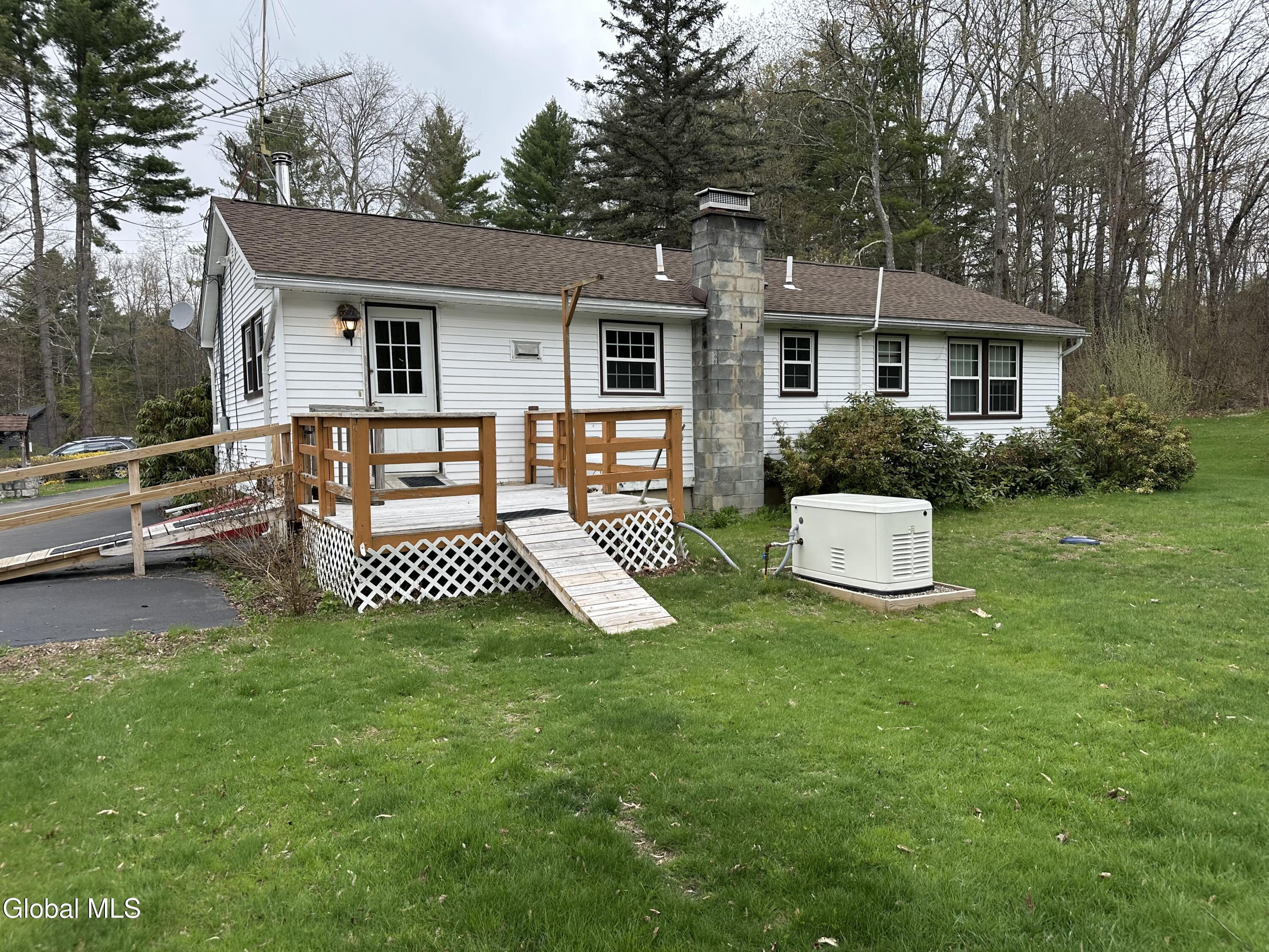 11 Kinderhook Lane New Lebanon NY 12125