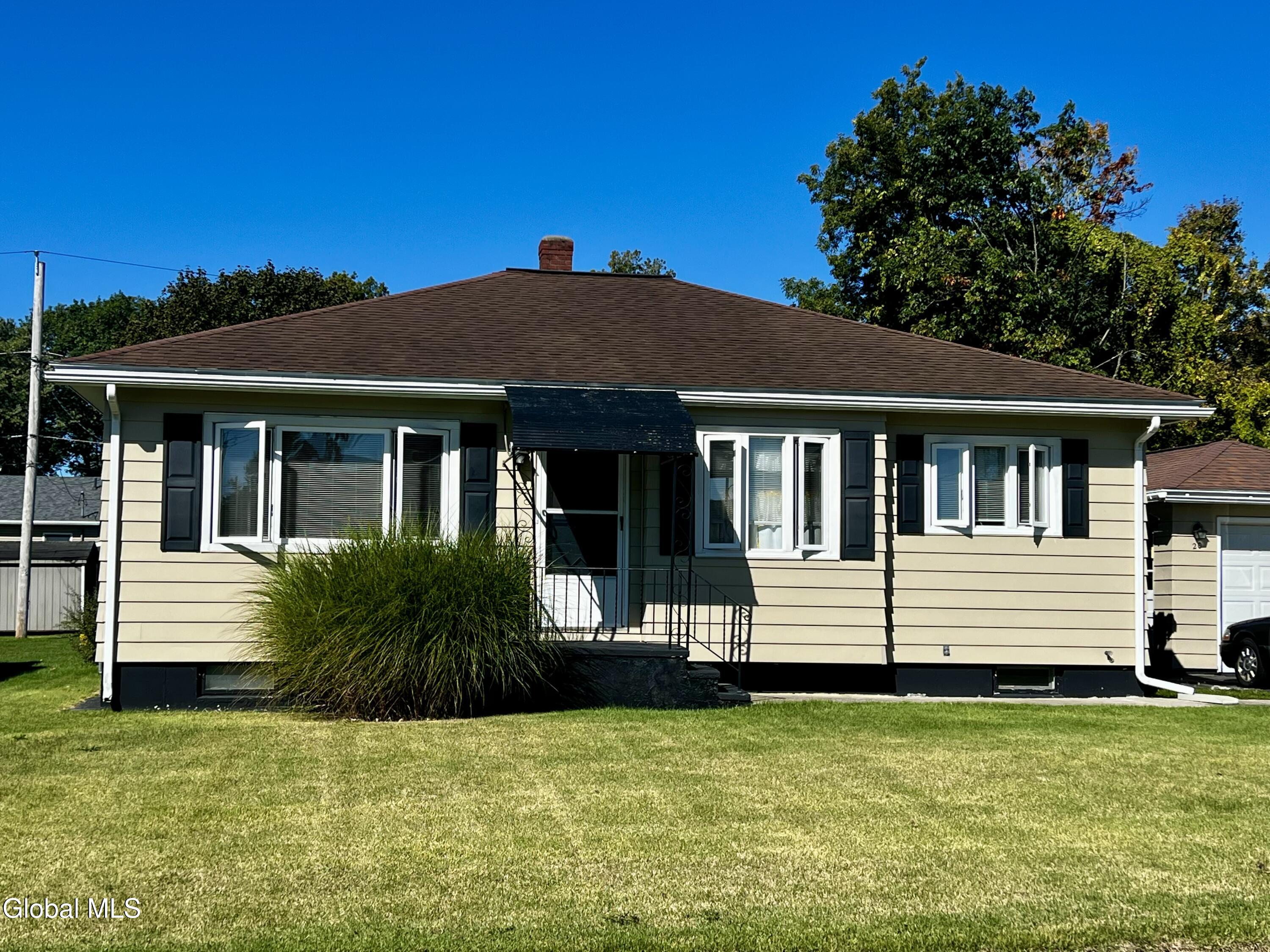 20 Peter Lane Amsterdam NY 12010