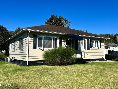 20 Peter Lane Amsterdam NY 12010