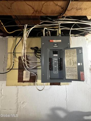 20 Peter Lane Amsterdam NY 12010