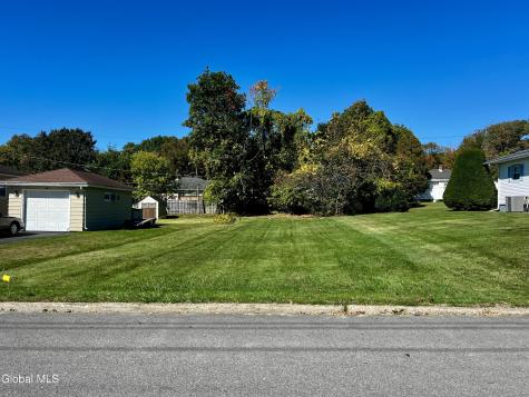 20 Peter Lane Amsterdam NY 12010