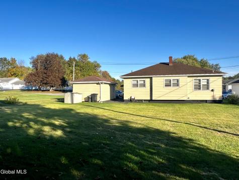 20 Peter Lane Amsterdam NY 12010