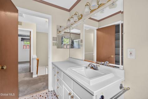 60 Tamarack Drive Delmar NY 12054