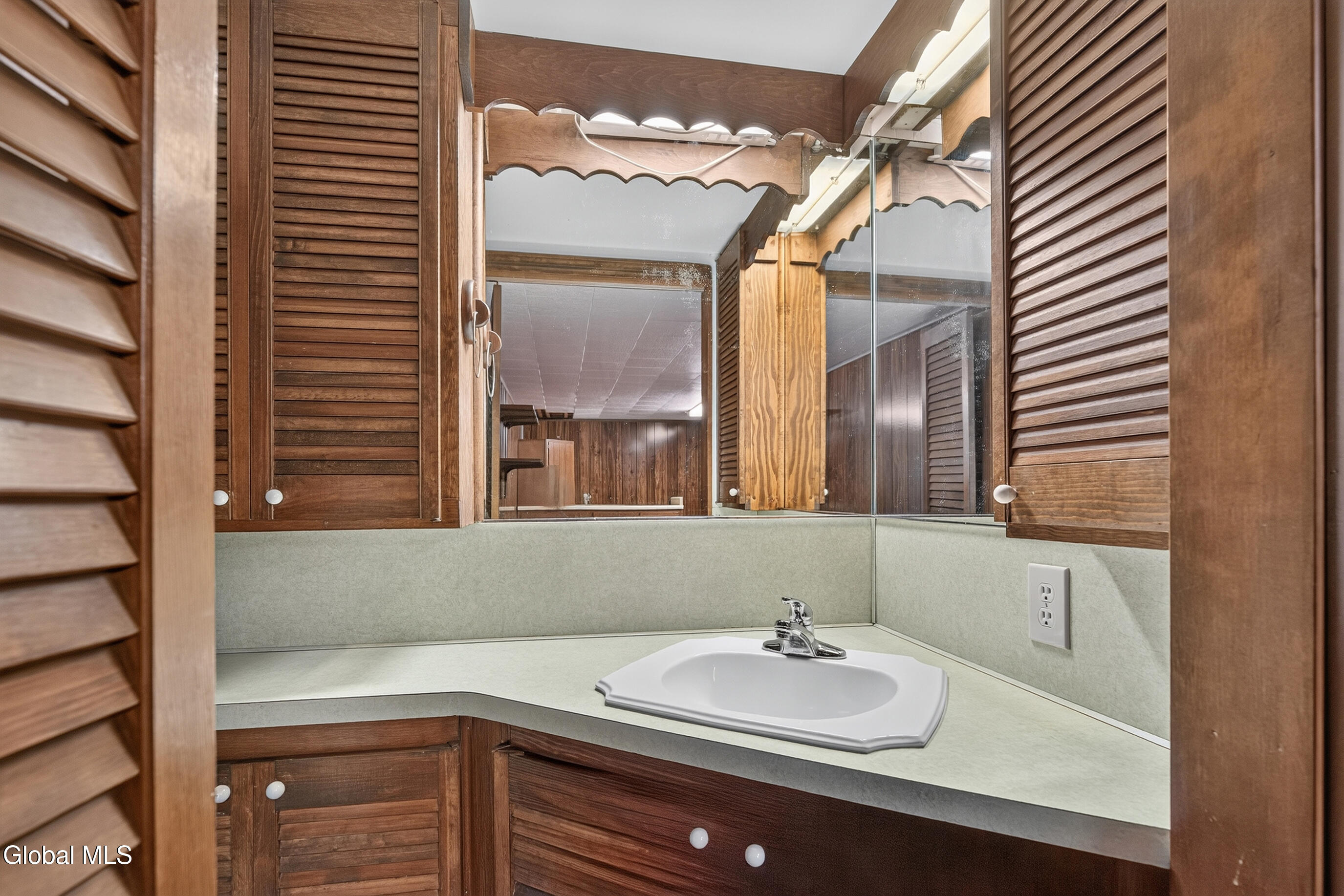 60 Tamarack Drive Delmar NY 12054